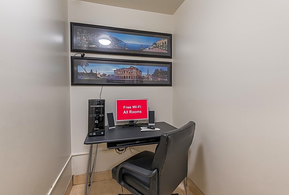 Red Roof Inn Etowah – Athens, TN