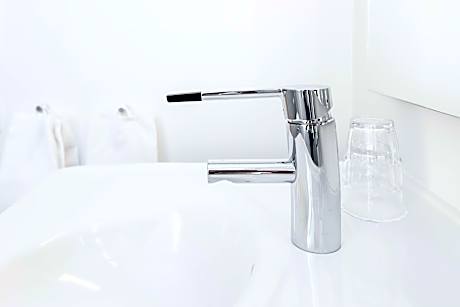 Standard Queen without windows - Single use