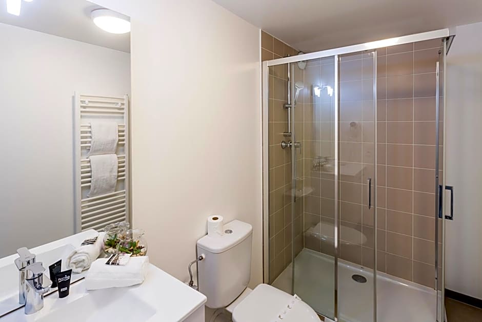 Nemea Appart Hotel Elypseo Strasbourg Port