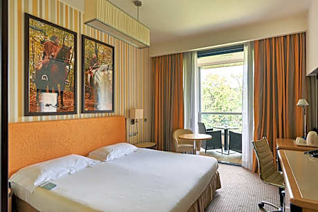 DOUBLE OR TWIN ROOM SINGLE USE WITH BALCONY