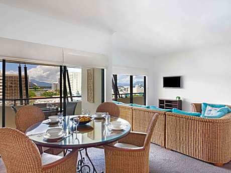Two-Bedroom Apartment with City View