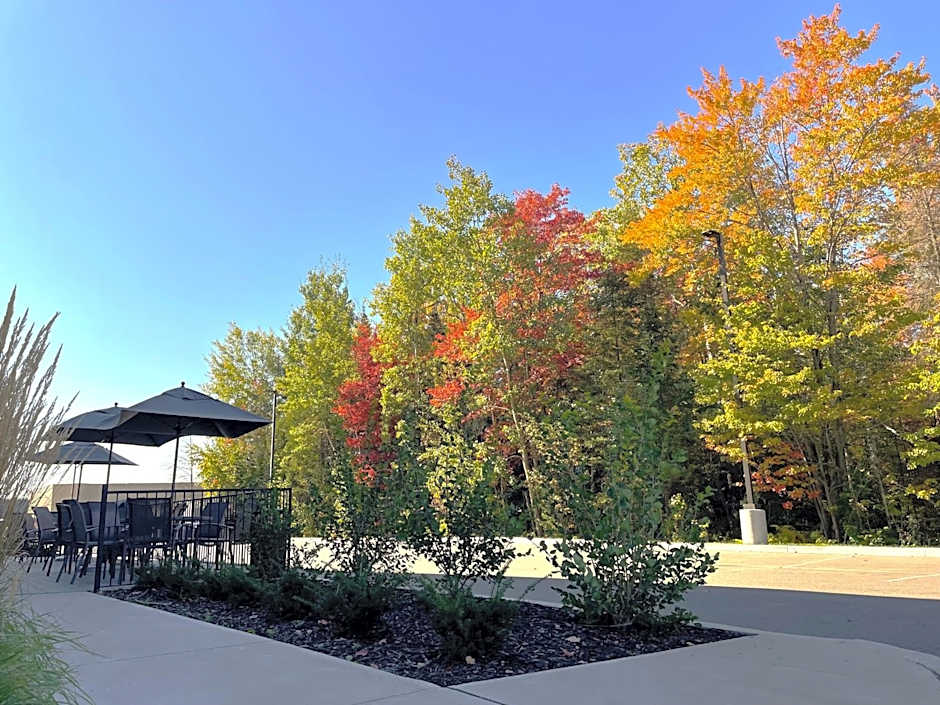 Fairfield Inn & Suites by Marriott North Bay