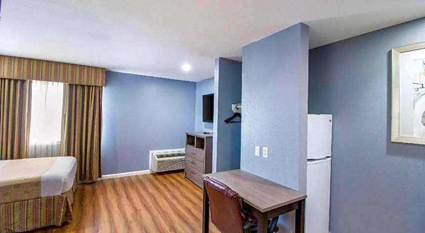 Rodeway Inn & Suites Port Arthur - Groves