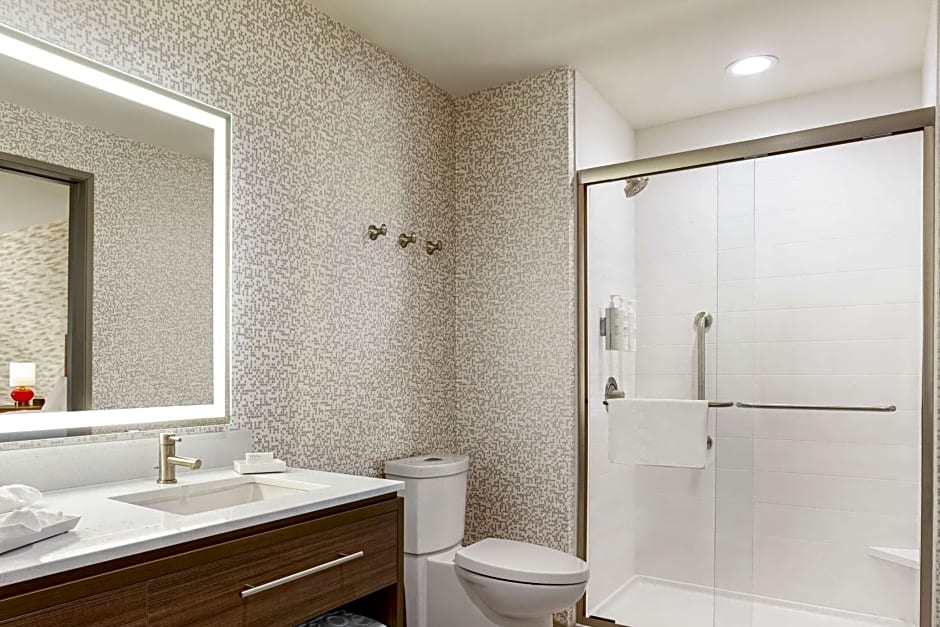 Home2 Suites by Hilton Minneapolis University Area