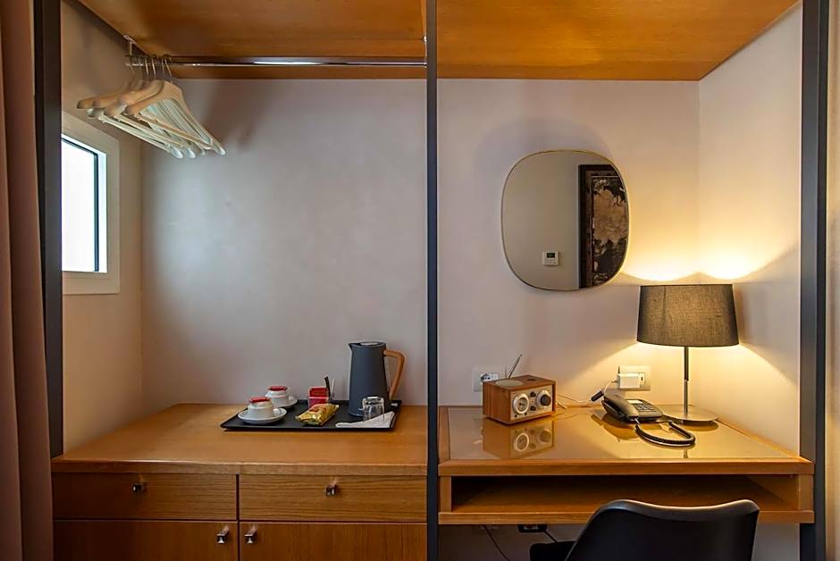 Elite Hotel