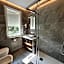 GRANDI 32 Boutique Residence