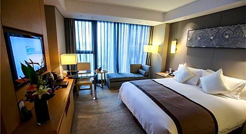 Howard Johnson IFC Plaza Ningbo Hotel