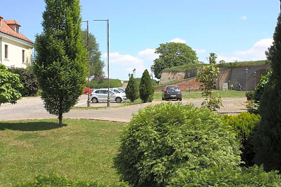 Garni Hotel Leopold I