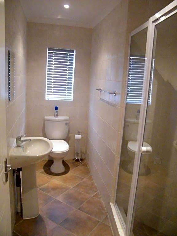 Airport Lodge Guest House