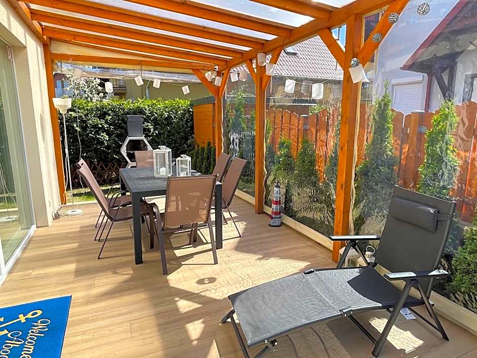 Seaview House with fireplace