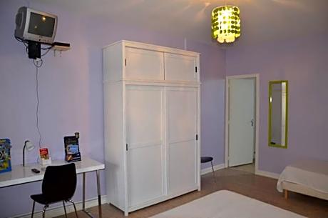 Triple Room with Private Bathroom