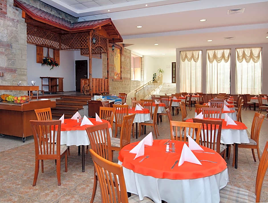 Estreya Residence Hotel and SPA