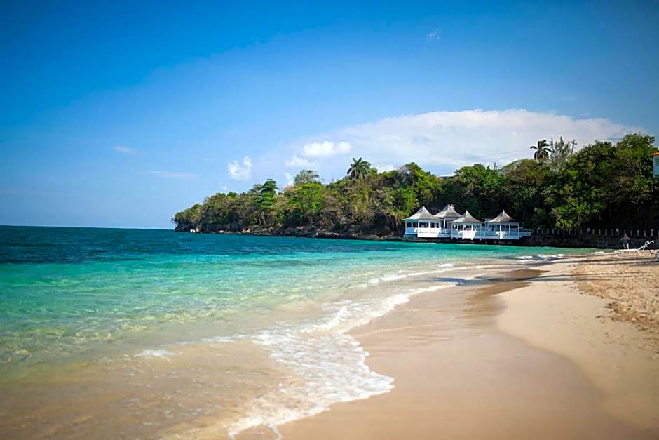 Couples Tower Isle- All Inclusive