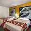 Super 8 by Wyndham Bakersfield South CA