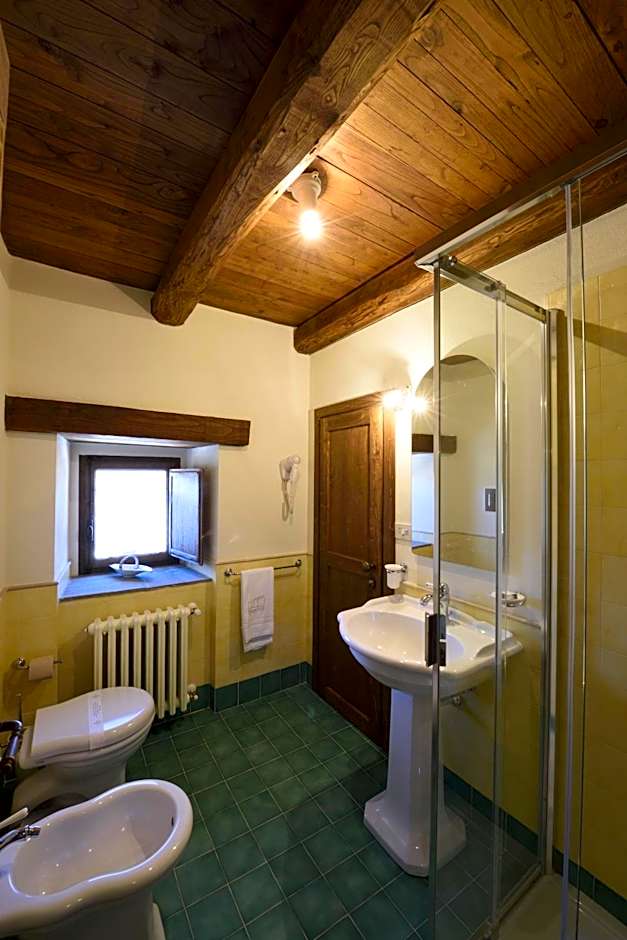 Borgotufi Albergo Diffuso