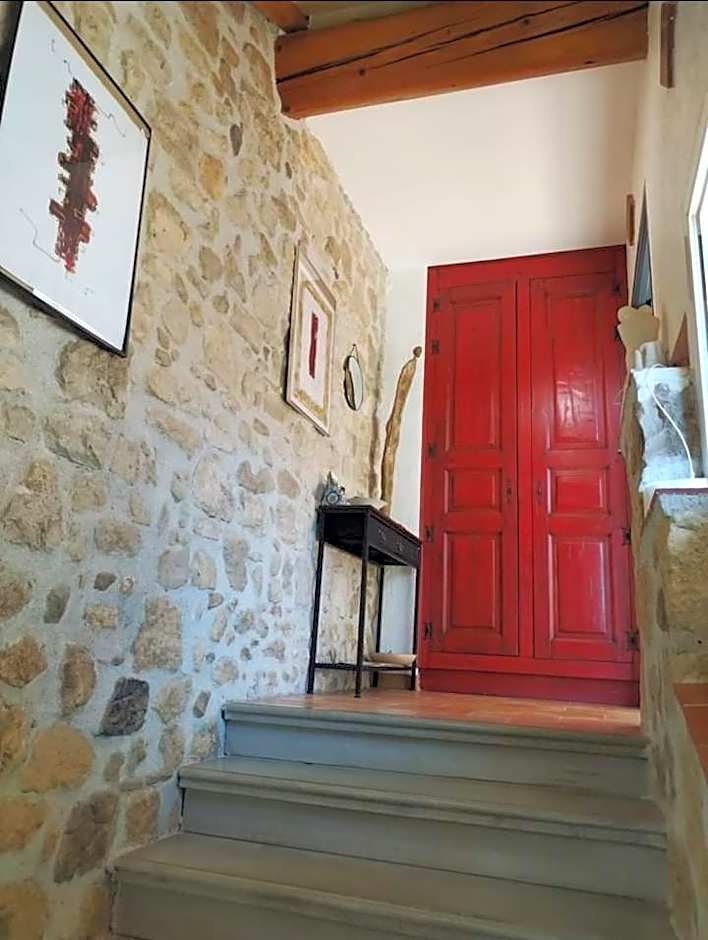 VILLA ARTEMiA