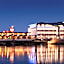 Riverside Hotel