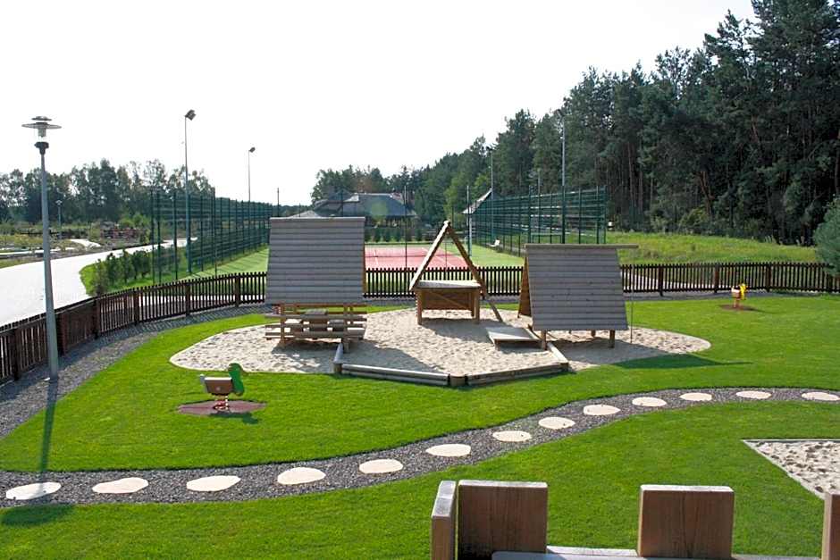 Kompleks rekreacyjno- hotelowo-wypoczynkowy FIRLEJOWE SIOŁO