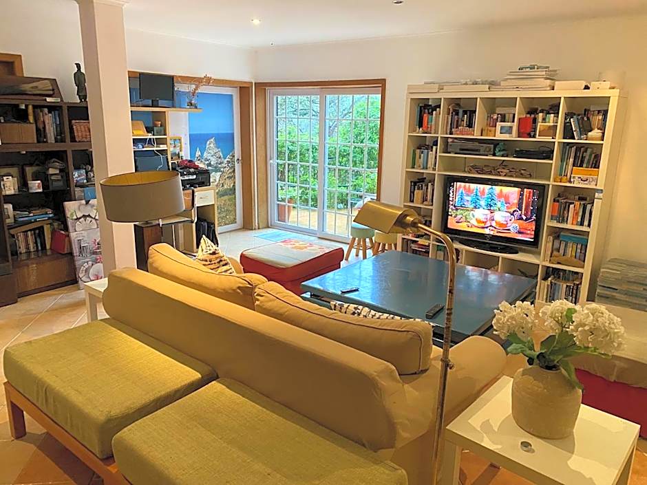 AMAZIGH HOSTEL Rooms & Dorm with Share Kitchen