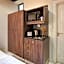 Dynasty Forest Sandown Self Catering Hotel