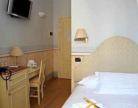 Budget Single Room