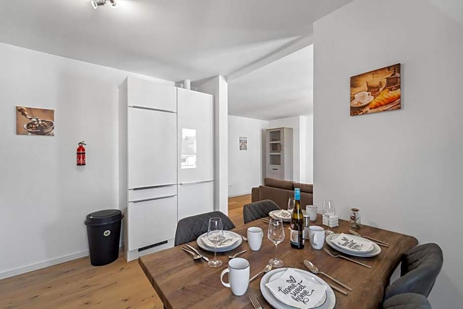 Infinity Stay Ferienapartments Rheinstrasse