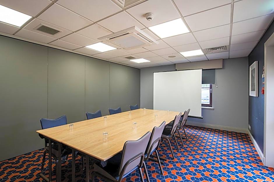 Holiday Inn Express Perth By IHG