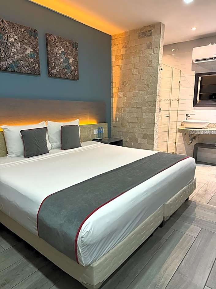 Illusion Xpress I Attraction Hotel Deluxe