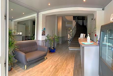 Logis Hotel du Midi