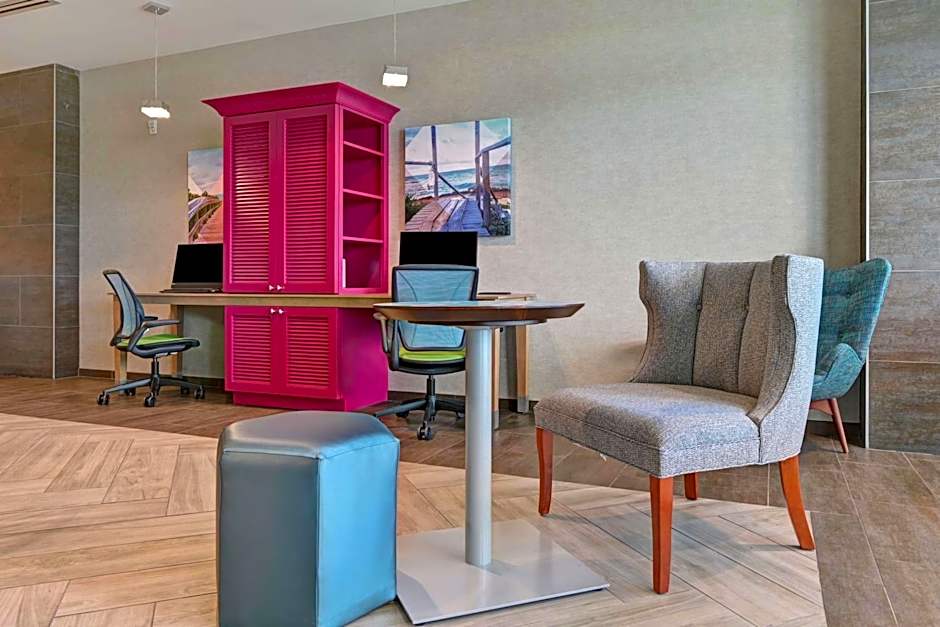 Home2 Suites by Hilton West Palm Beach Airport, FL