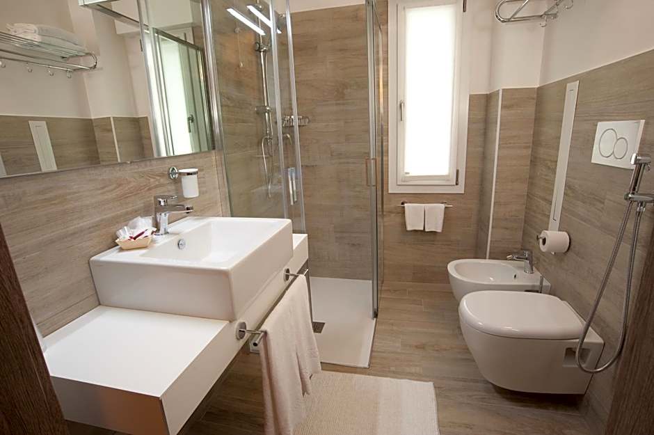 Hotel Nizza Frontemare Superior 3 Stelle
