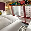 Staypineapple, An Artful Hotel, Midtown