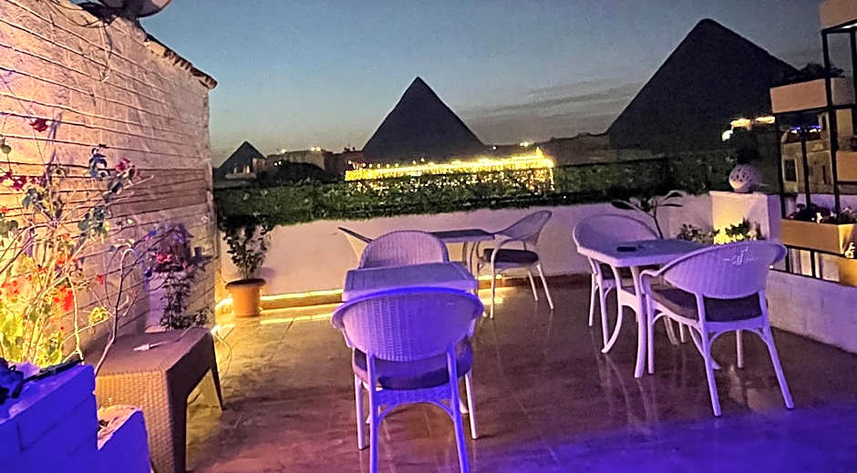 Pyramids Top Inn