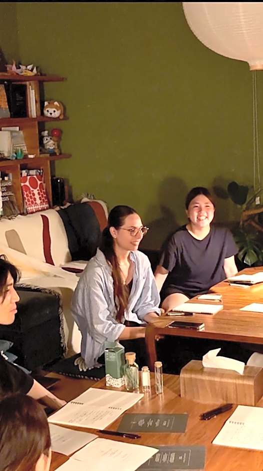 Local Knot Backpackers-Journaling Hostel-