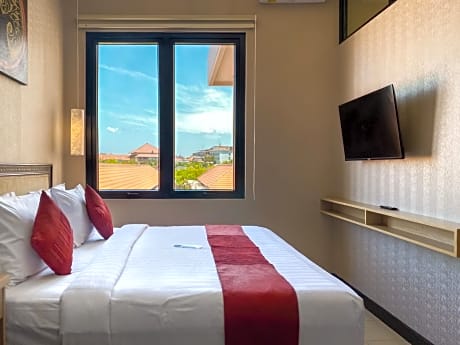 Deluxe Queen Room