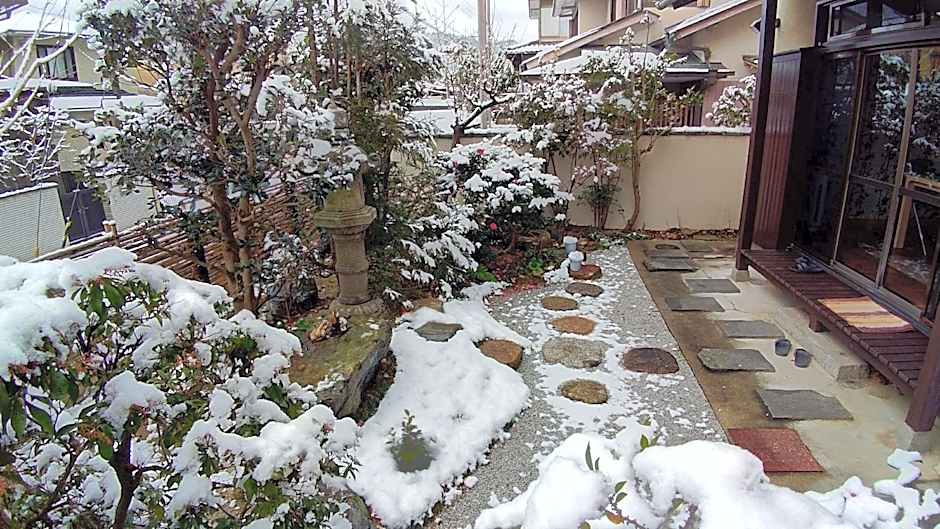 Kinkaku