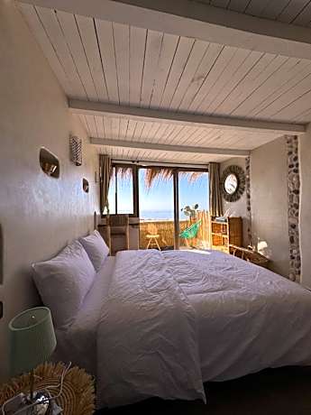 Double Room with Balcony and Sea View