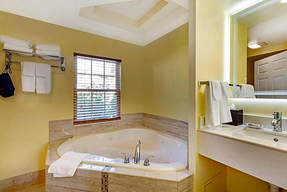 Best Western Plus Cold Spring