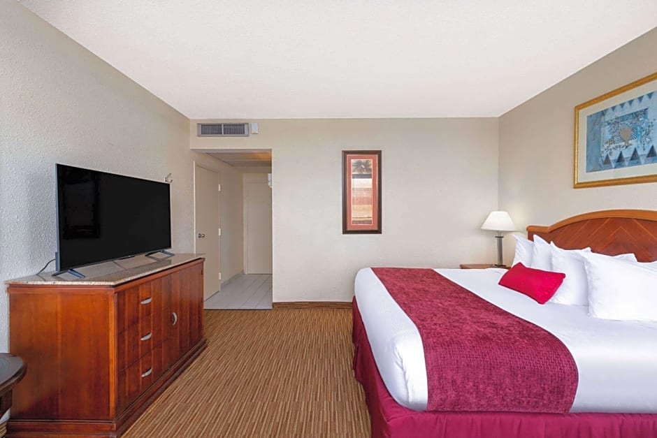 Ramada by Wyndham Kissimmee Gateway