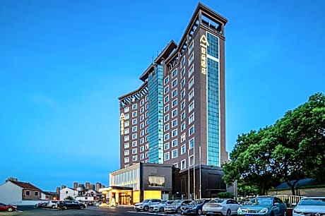 Atour Hotel Wuxi Nanchan Temple Scenic Spot