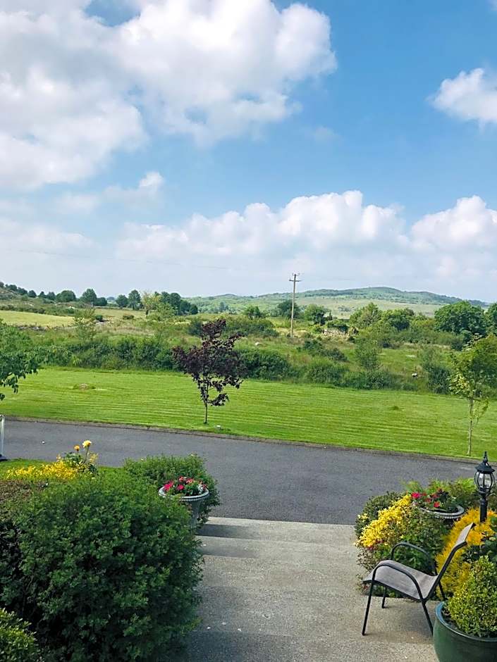 Hillcrest farmhouse Bed & Breakfast