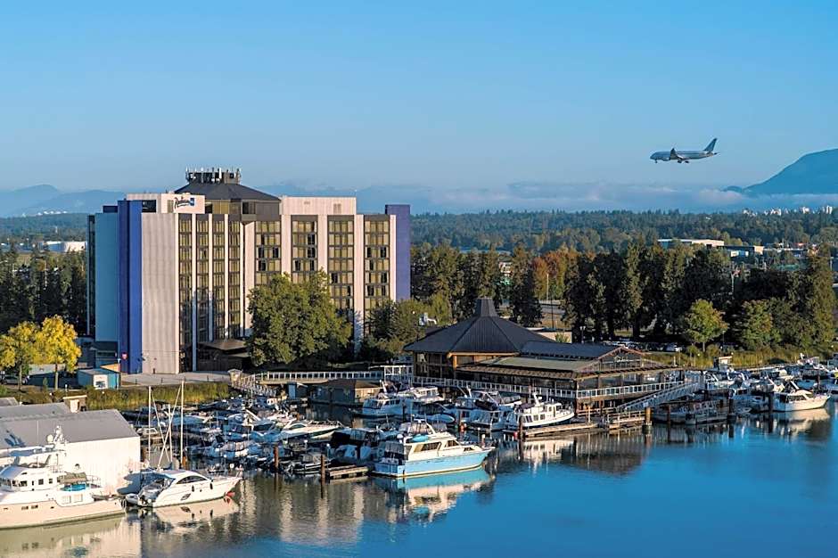 Radisson Blu Vancouver Airport Hotel & Marina