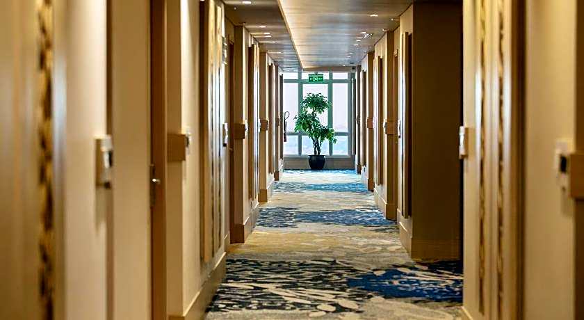 Hotel Santika Gresik