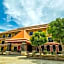 Maladee Hotel