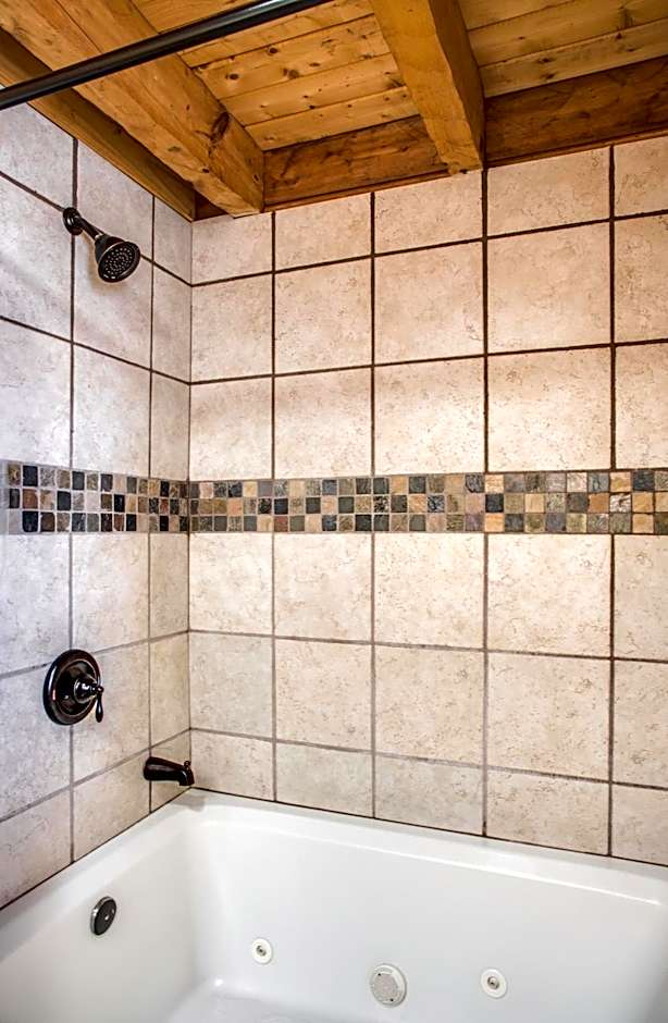 Boxwood Lodge Blowing Rock near Boone-University