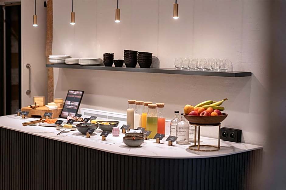 Cour des Loges Lyon, a Radisson Collection Hotel