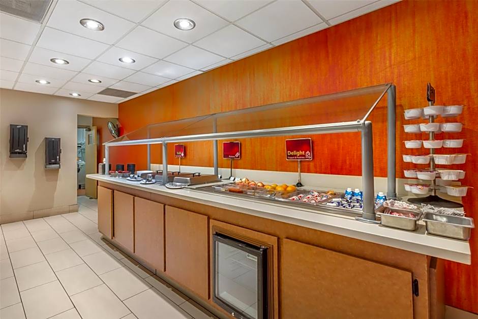Best Western Plus Scottsdale Thunderbird Suites