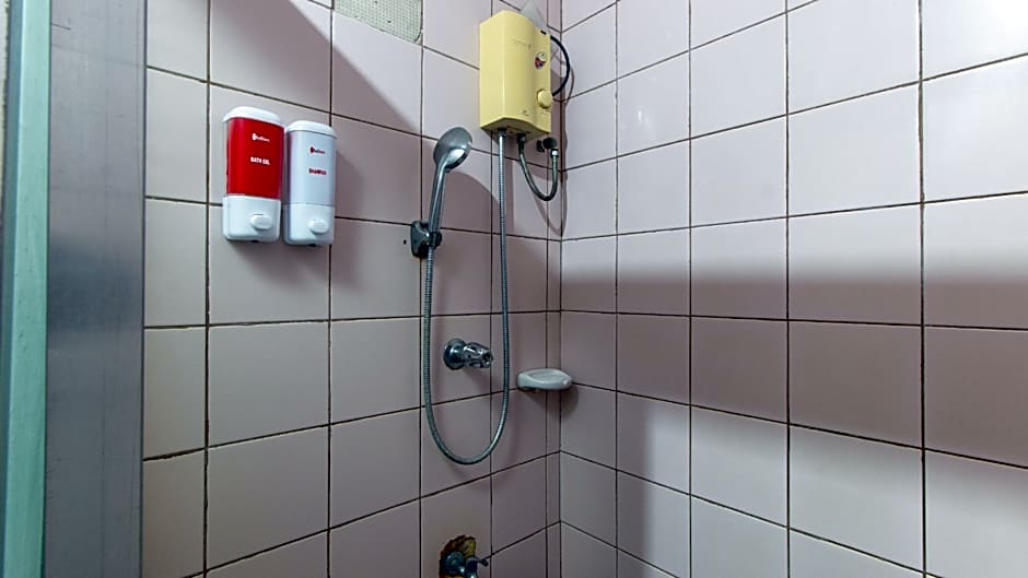 RedDoorz @ Downtown Tacloban