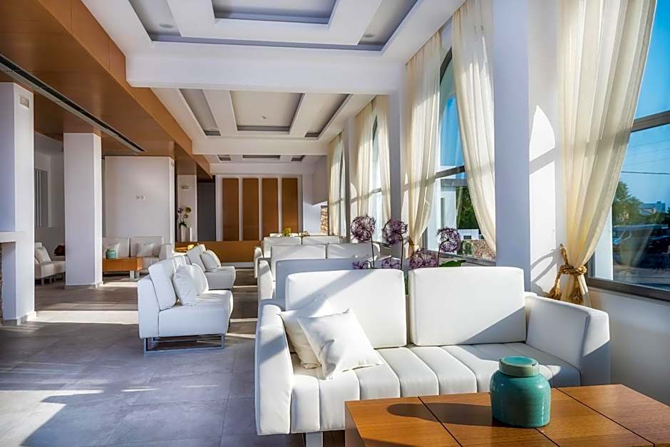 Gaia in Style - Adults Only