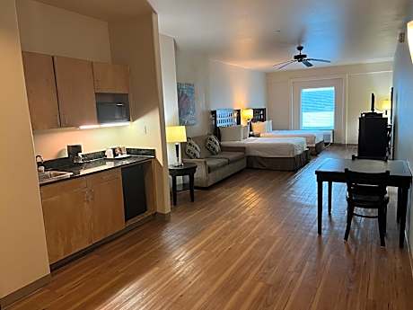 Deluxe Queen with Kitchenette and Sofa Bed